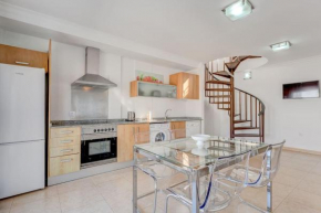 Pleasant Duplex San Juan with 2 bedrooms